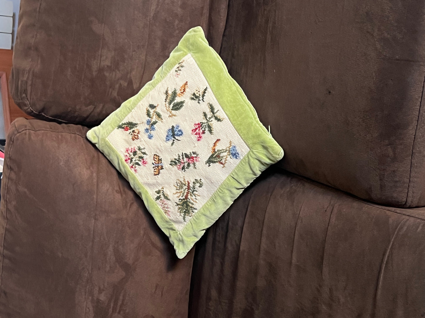 Cuscino in velluto e tela